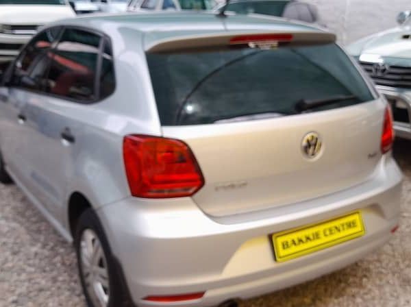 2016 Volkswagen Polo 1.2 Tsi Trendline 5dr pictures