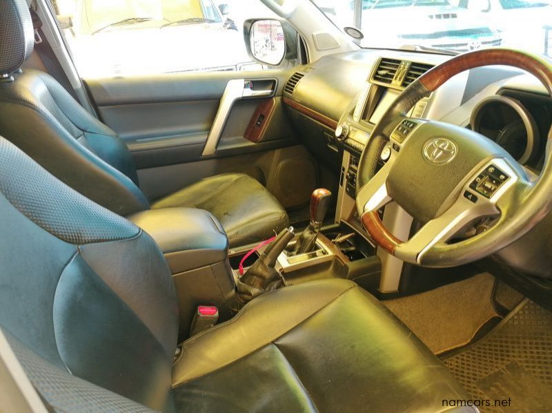 2011 Toyota Prado VX 3.0 tdi A/t pictures