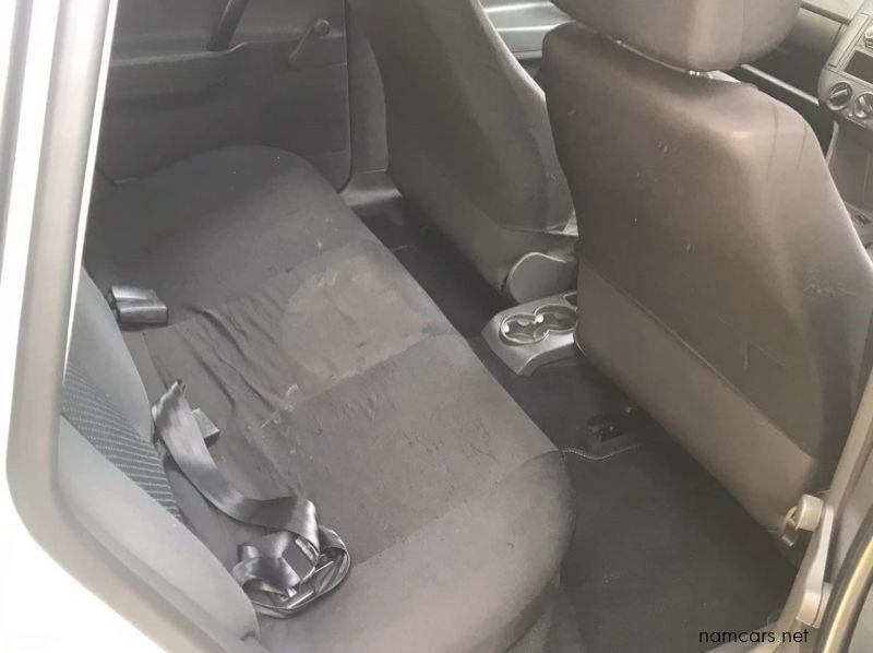 2011 Volkswagen POLO VIVO 1.4 TRENDLINE (5dr) pictures