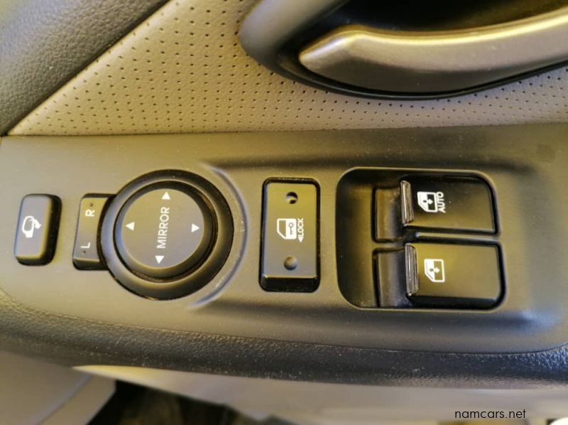 2019 Hyundai H-1 2.5Crdi Elite A/t pictures