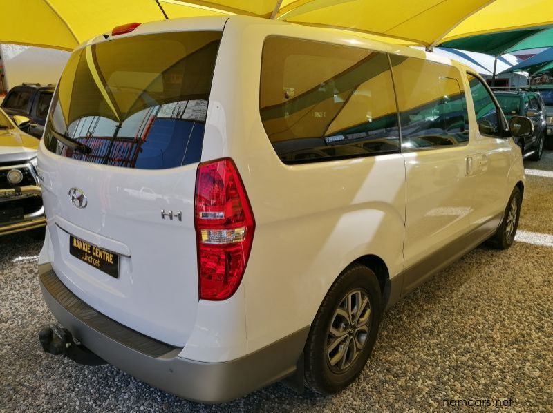 2019 Hyundai H-1 2.5Crdi Elite A/t pictures