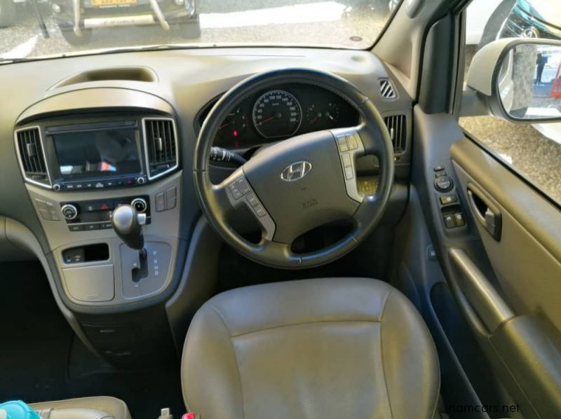 2019 Hyundai H-1 2.5Crdi Elite A/t pictures