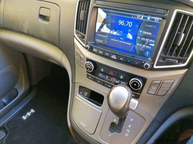 2019 Hyundai H-1 2.5Crdi Elite A/t pictures