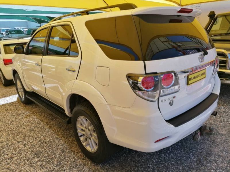 2015 Toyota Fortuner 3.0d4d 4x4 A/t pictures