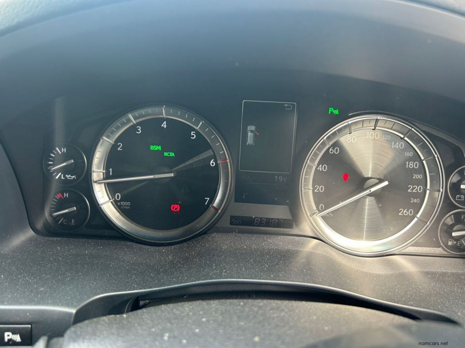 2021 Lexus LX 570 pictures