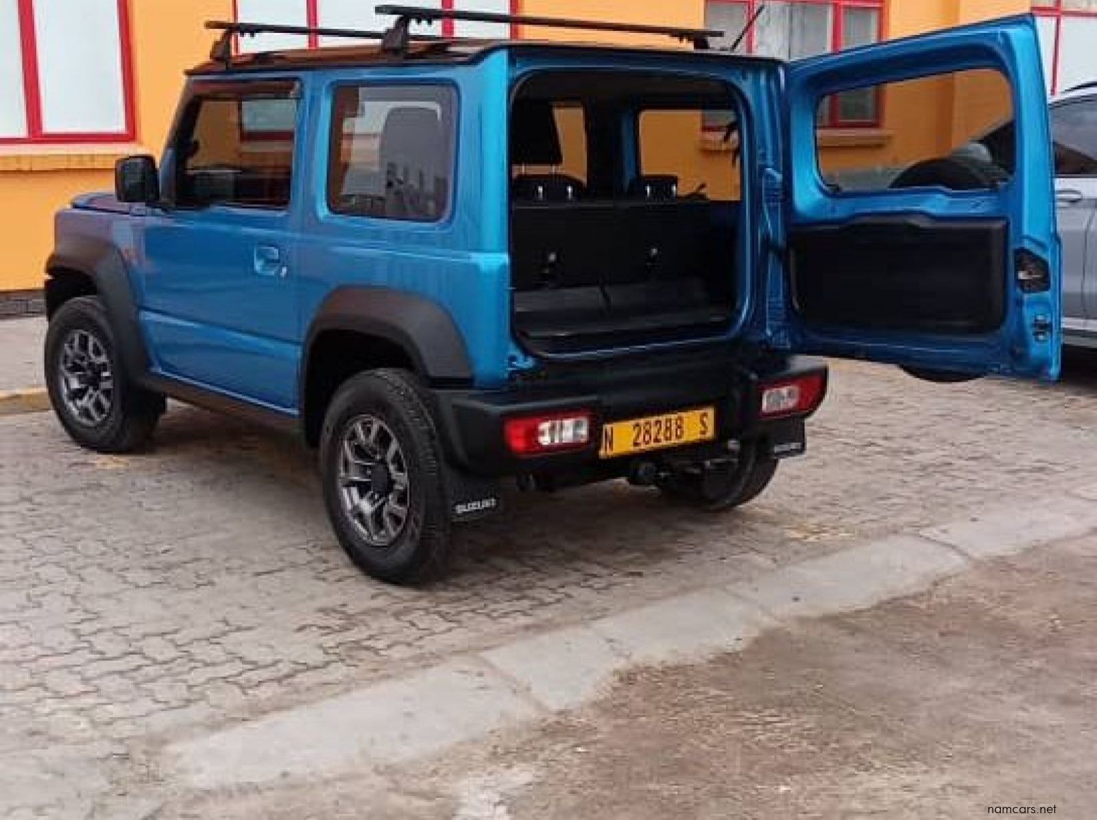 2018 Suzuki Jimny GL 1.5 pictures