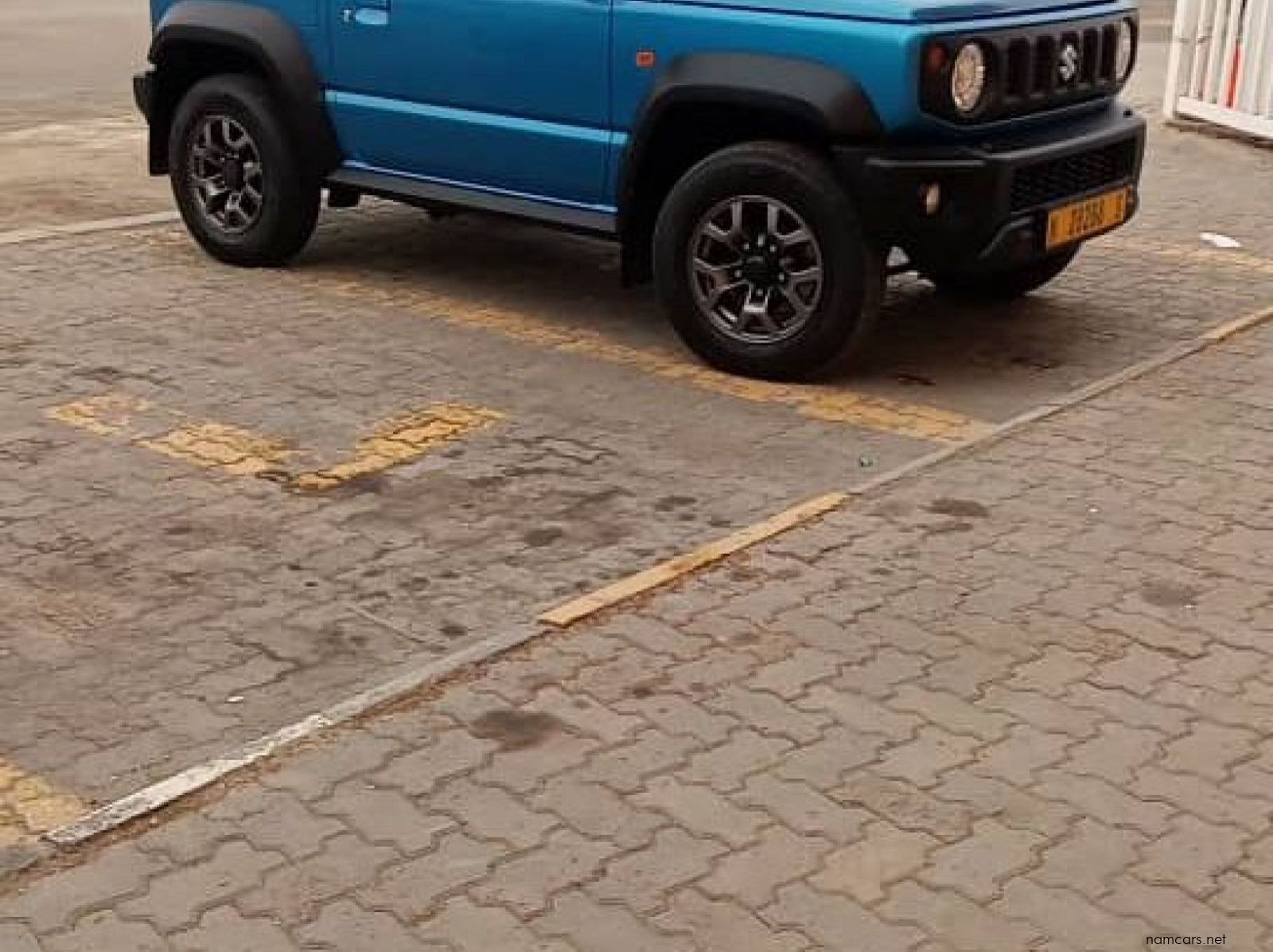 2018 Suzuki Jimny GL 1.5 pictures