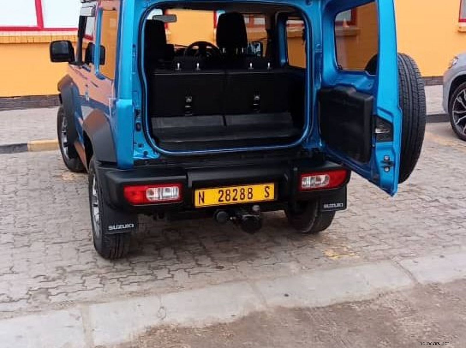 2018 Suzuki Jimny GL 1.5 pictures