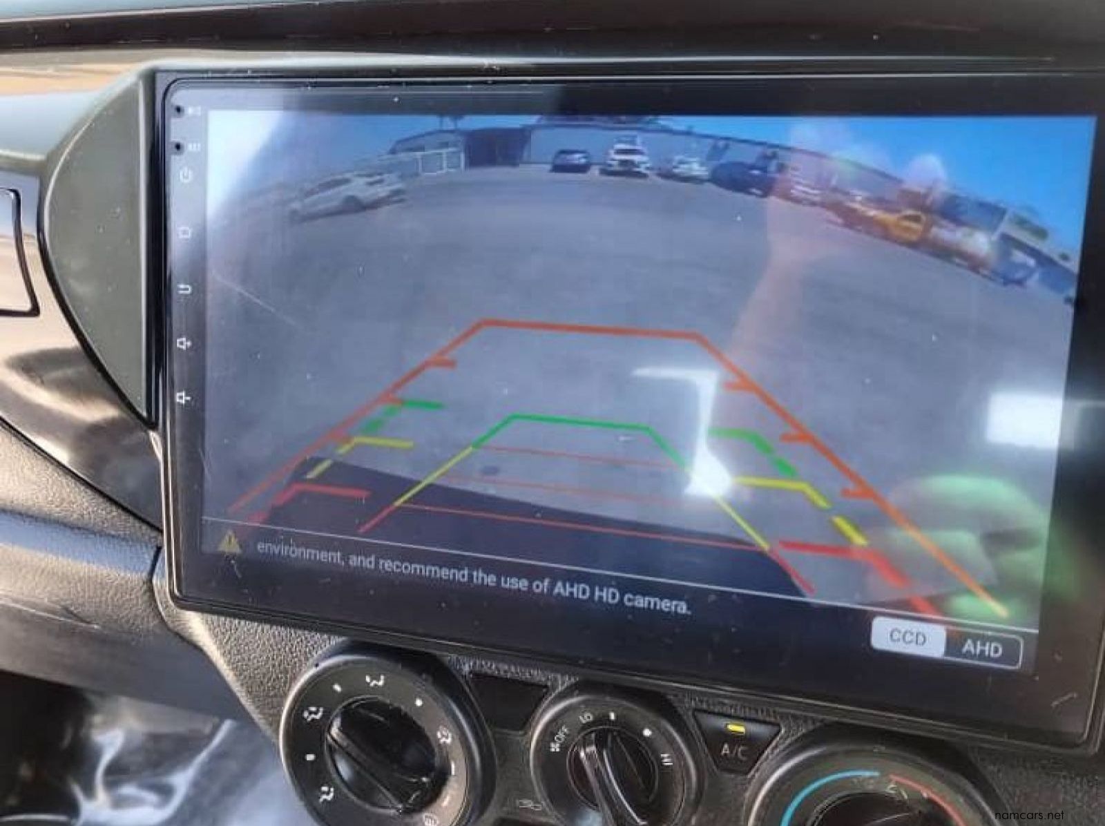 2017 Toyota Hilux pictures