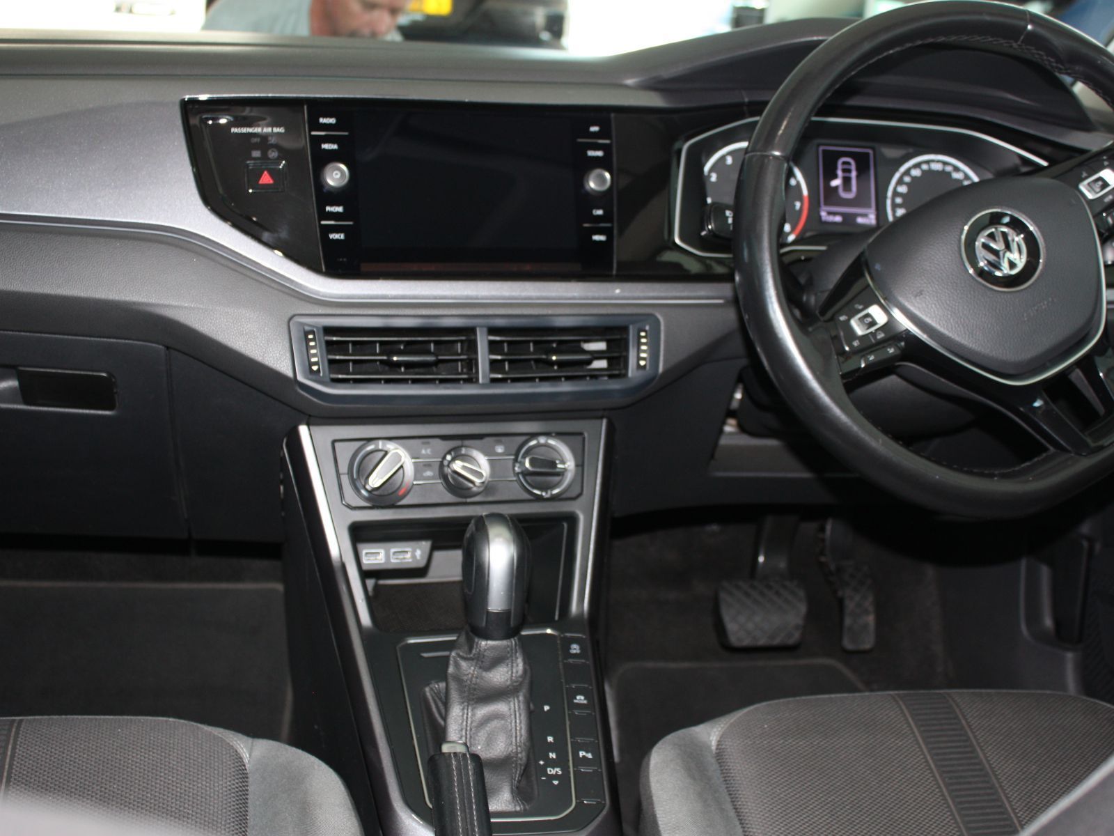 2020 Volkswagen Polo TSI DSG 1.0 photo