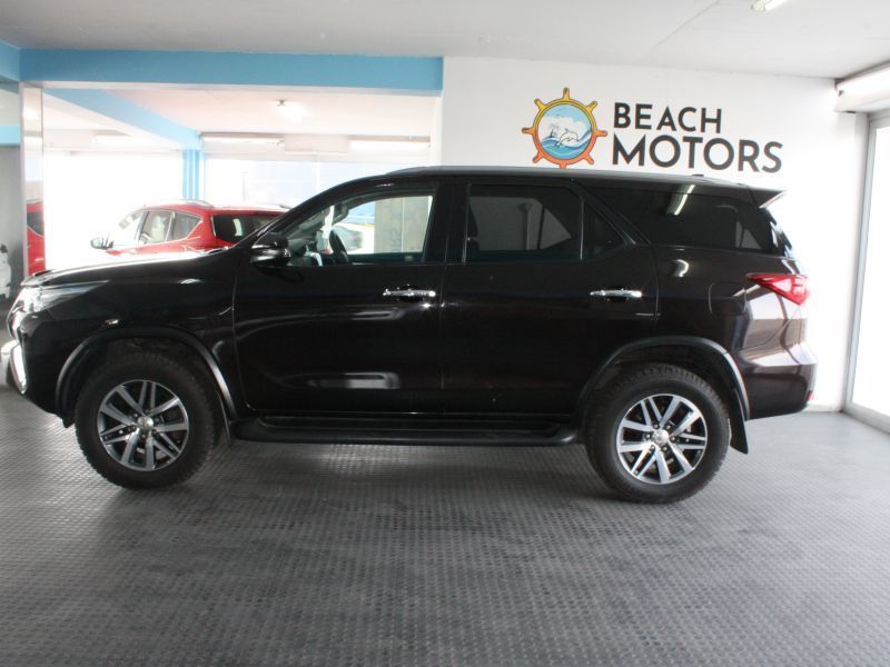 Toyota Fortuner 2.8 GD-6 2x4 in Namibia