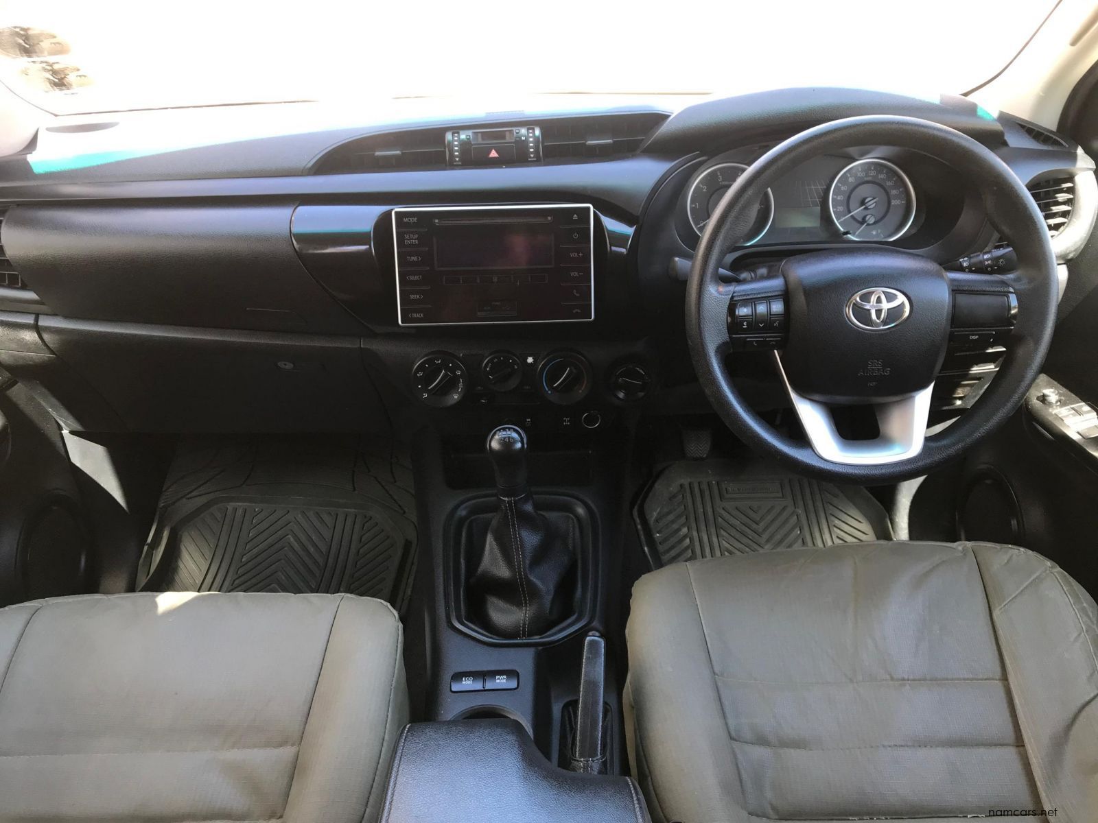 2018 Toyota Hilux 2.4 Gd6 4x4 Safari Conversion 6-7 seater photo