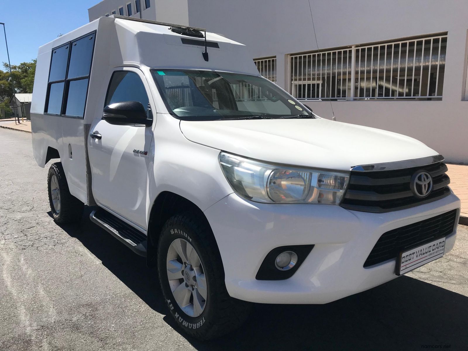 2018 Toyota Hilux 2.4 Gd6 4x4 Safari Conversion 6-7 seater photo