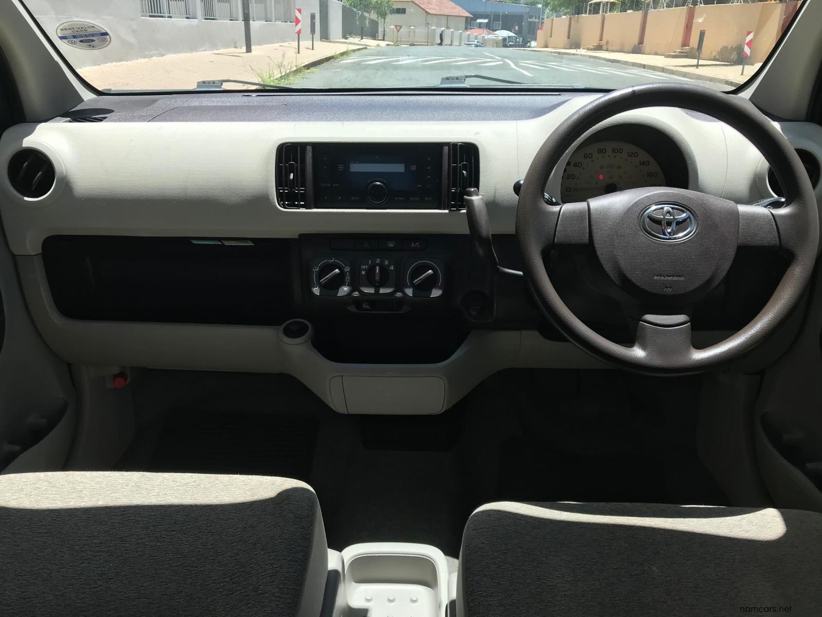 2012 Toyota Passo 1.lt  Auto H/Back photo