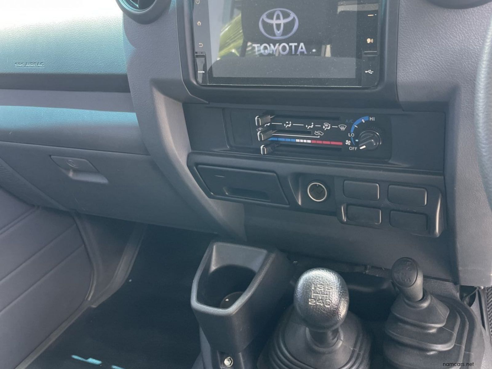 2023 Toyota Toyota Land Cruiser V6 Dcab 4x4 photo