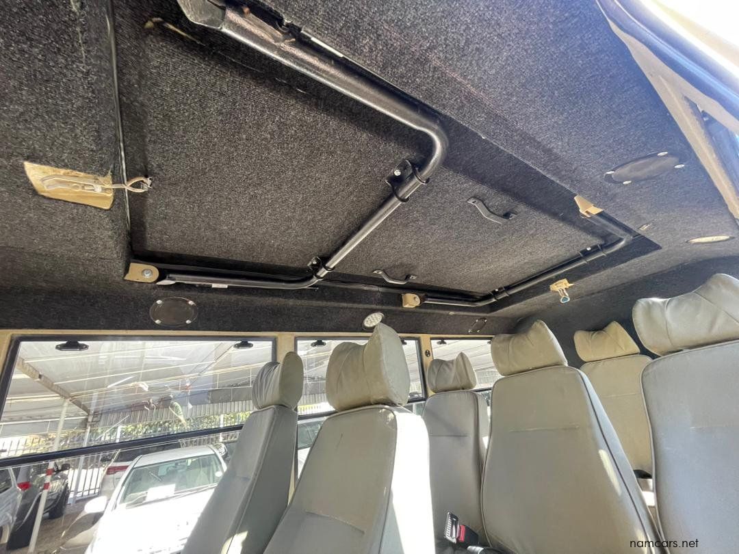 2019 Toyota Land Cruiser 4.2 Safari 10-seater photo