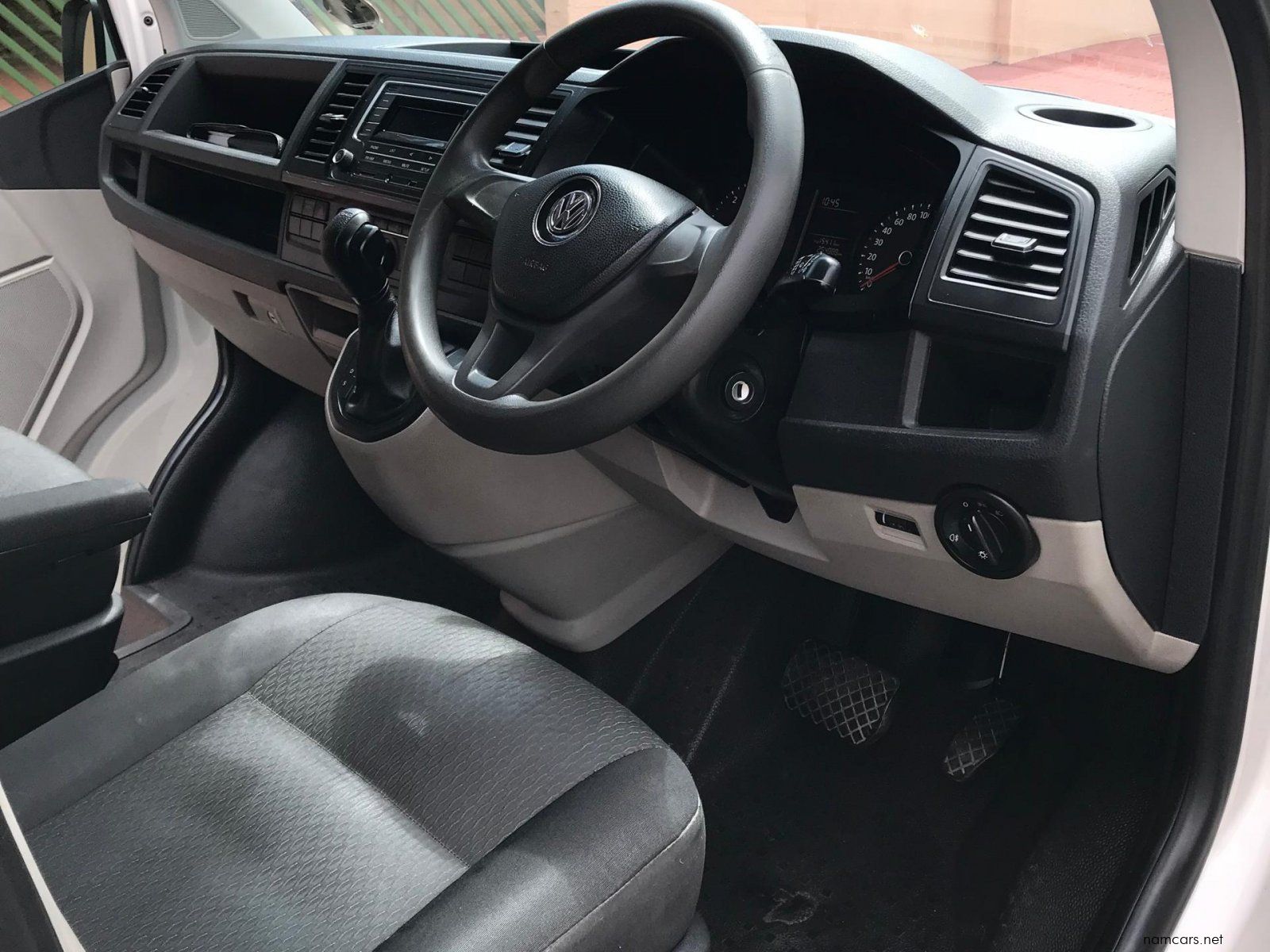 2018 Volkswagen Kombi 2lt Tdi T6 (No-Deposit Deal) Diesel DSG photo