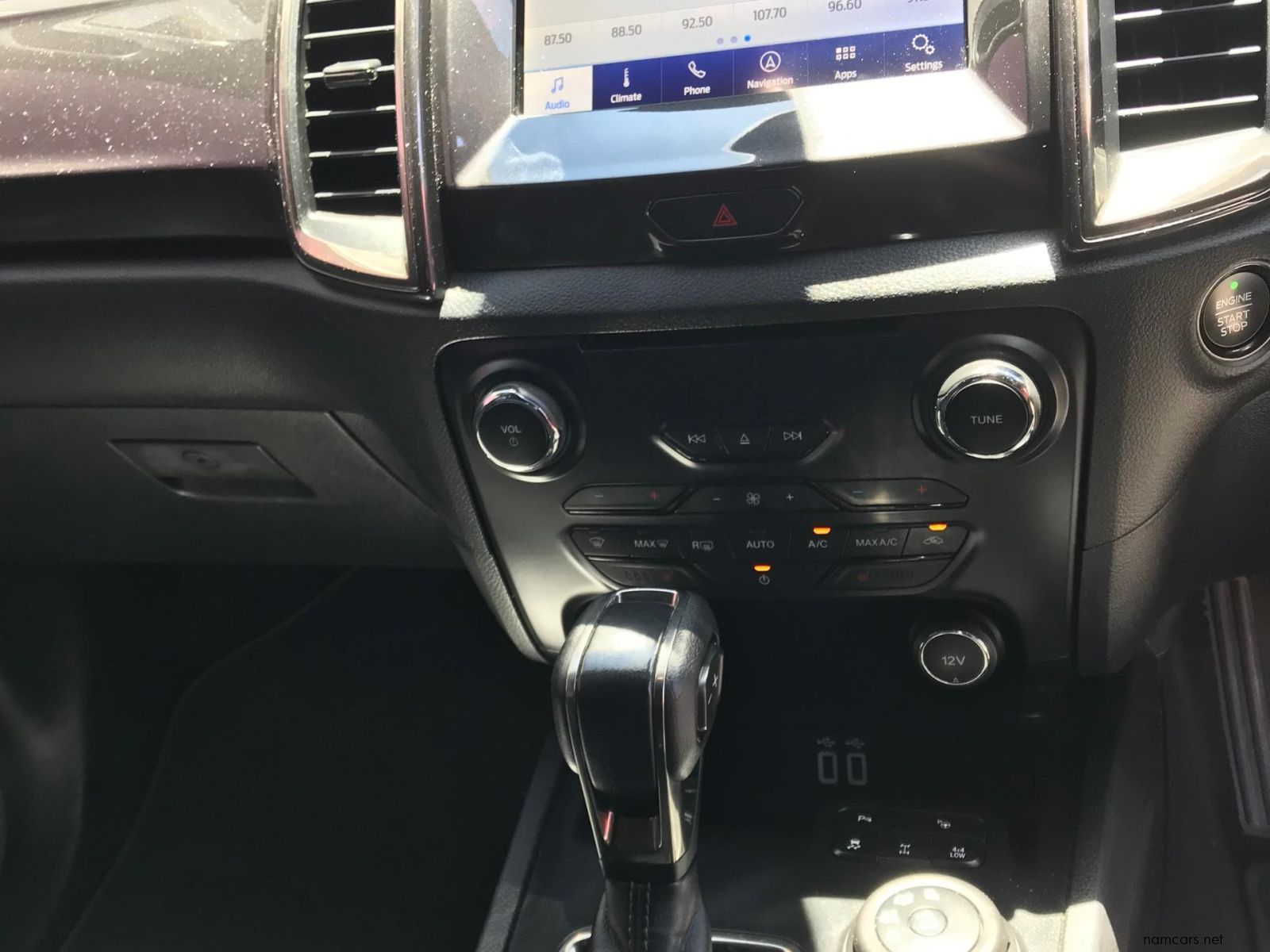 2019 Ford Everest 2lt Bi-turbo 4x4 Limited photo