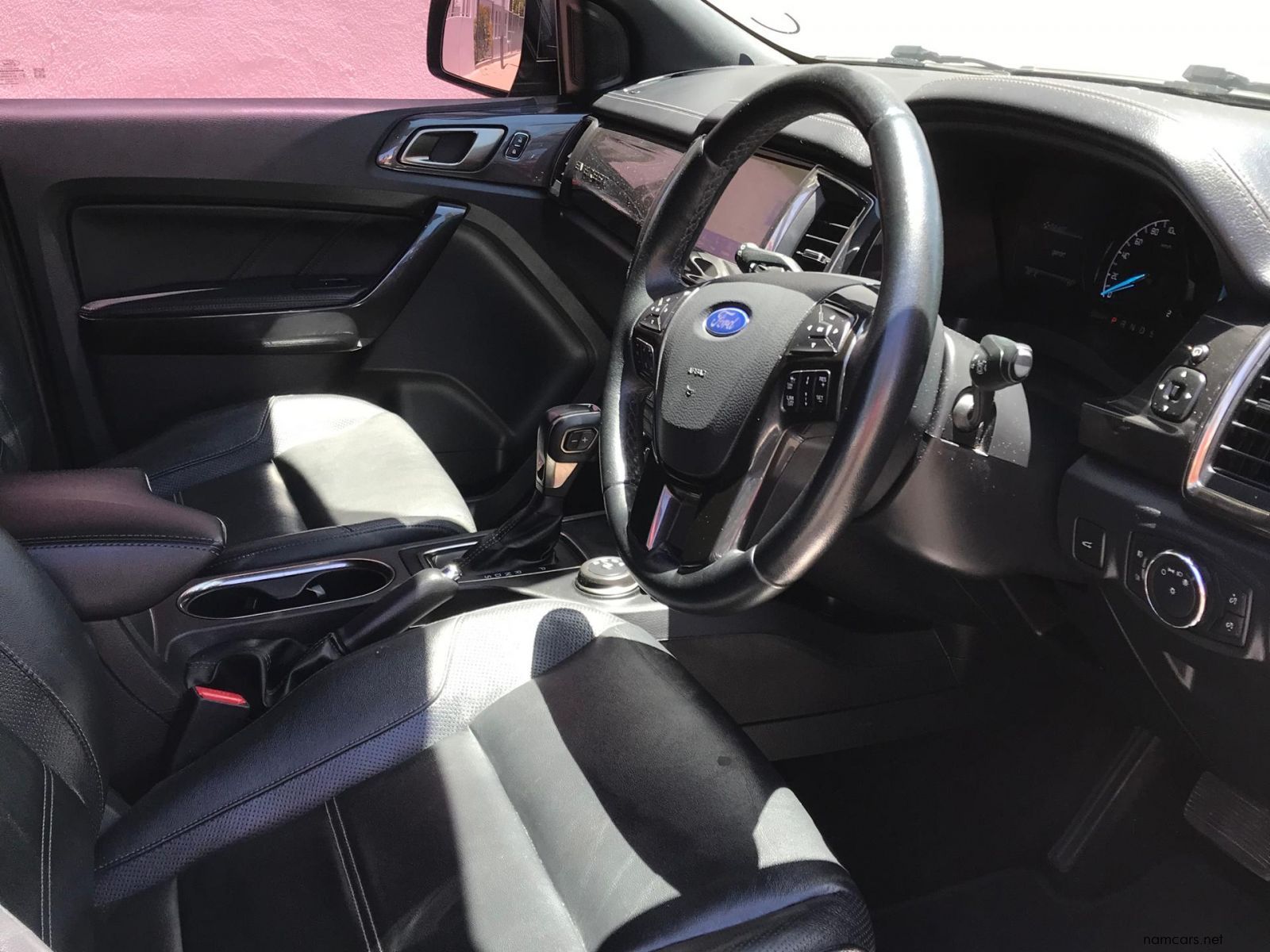 2019 Ford Everest 2lt Bi-turbo 4x4 Limited photo