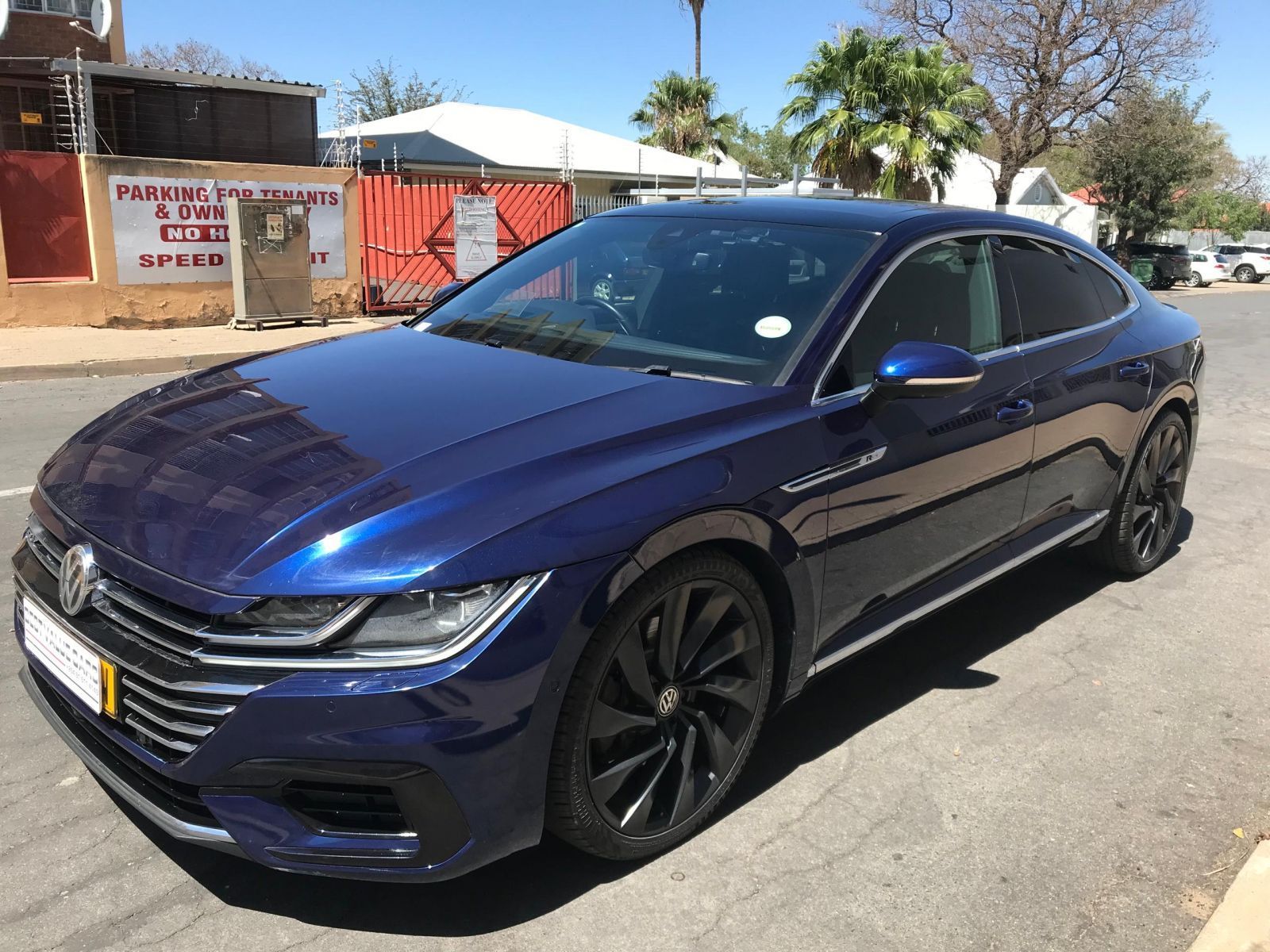 2018 Volkswagen VW Arteon 2lt Tsi R-line AWD photo
