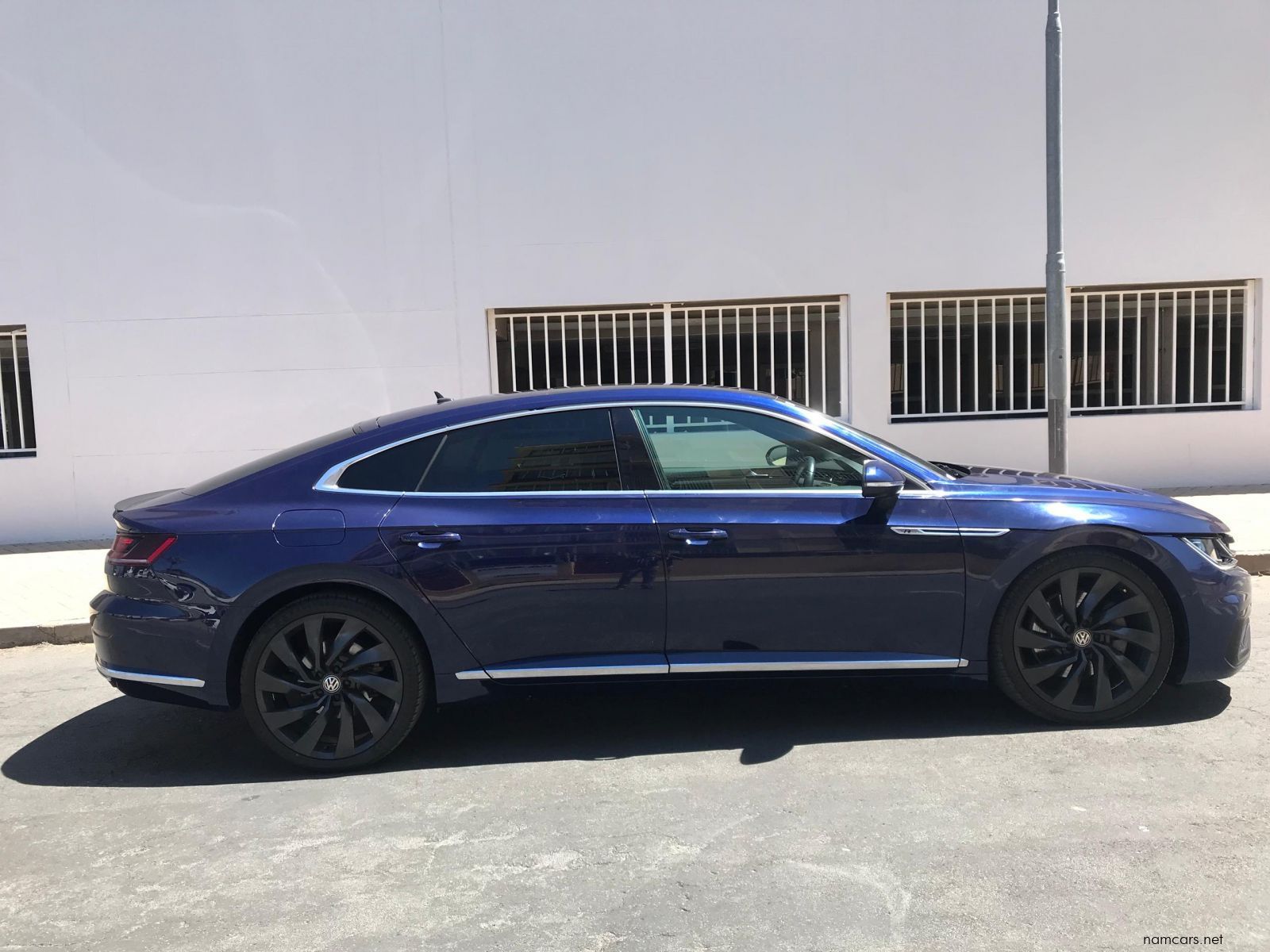2018 Volkswagen VW Arteon 2lt Tsi R-line AWD photo
