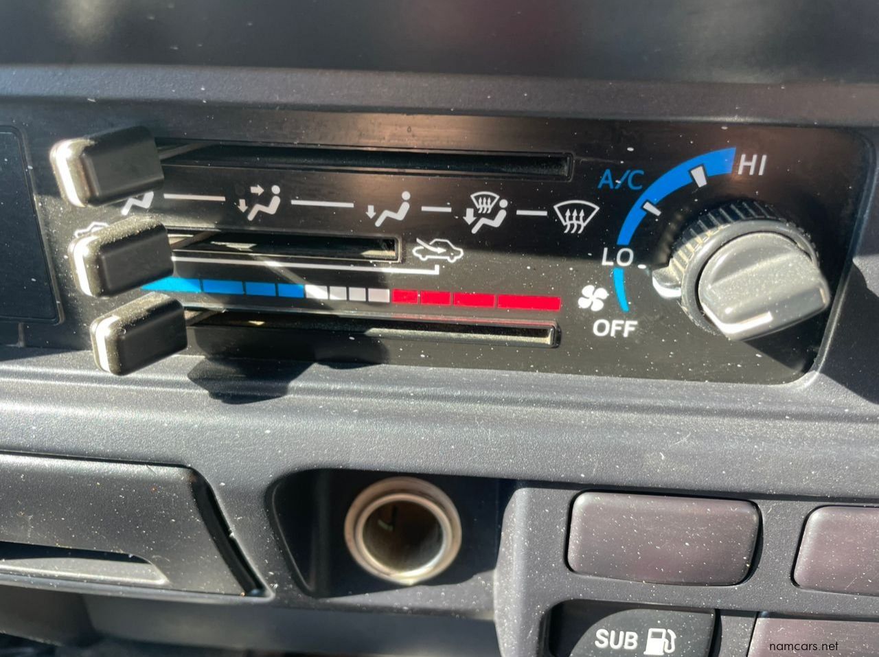 2019 Toyota Land Cruiser Safari 10-seater 4.2 Diesel 4x4 pictures