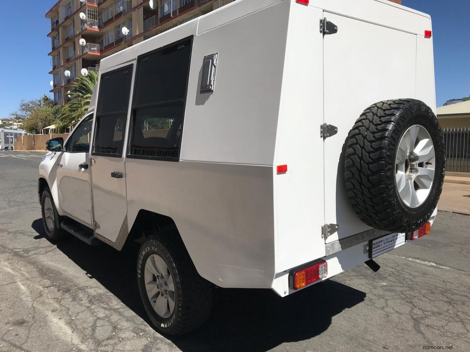 2018 Toyota Hilux 2.4 Gd6 4x4 Safari Conversion 6-7 seater pictures