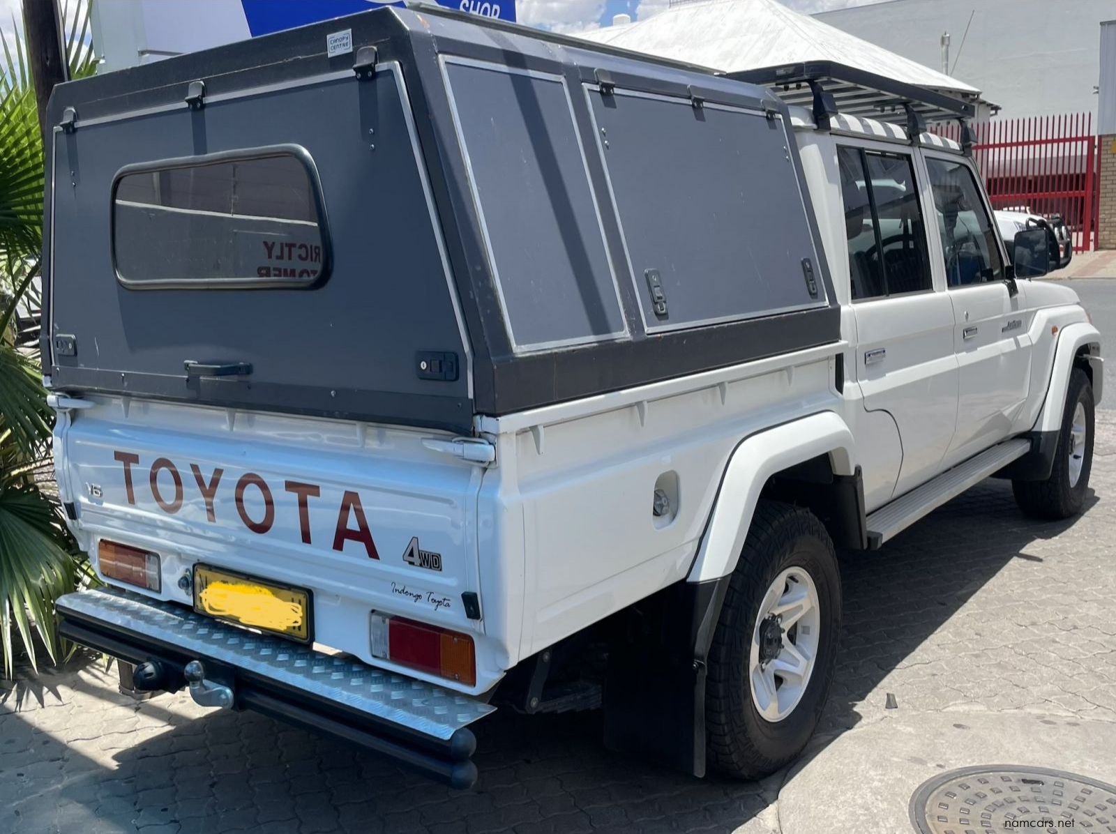 2023 Toyota Toyota Land Cruiser V6 Dcab 4x4 pictures