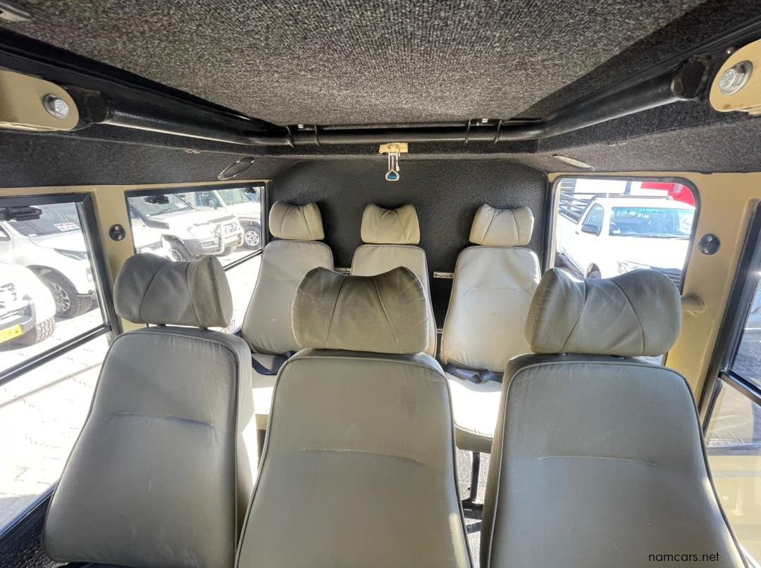 2019 Toyota Land Cruiser 4.2 Safari 10-seater pictures