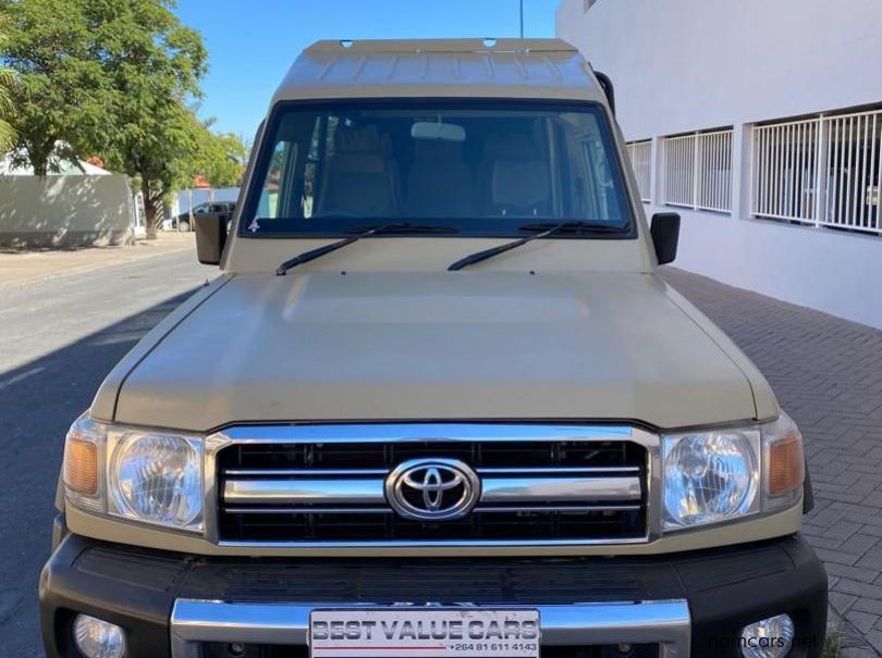 2019 Toyota Land Cruiser 4.2 Safari 10-seater pictures