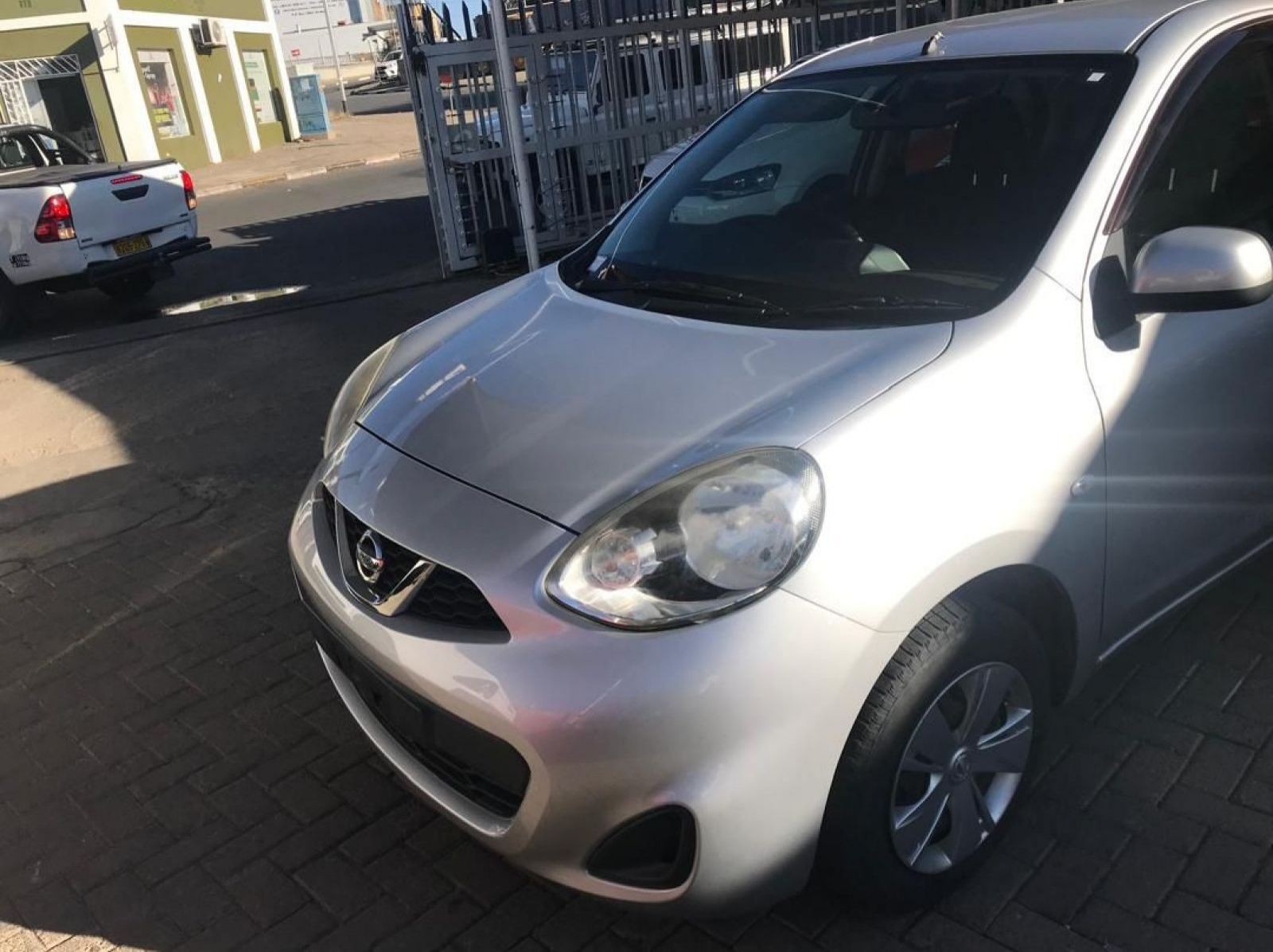 2014 Nissan March 1.2 pictures