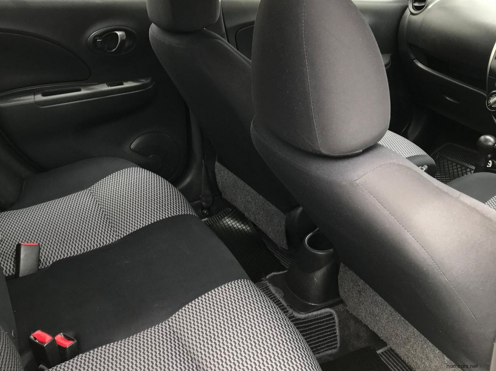 2013 Nissan Nissan March 1.2 H/B Auto pictures