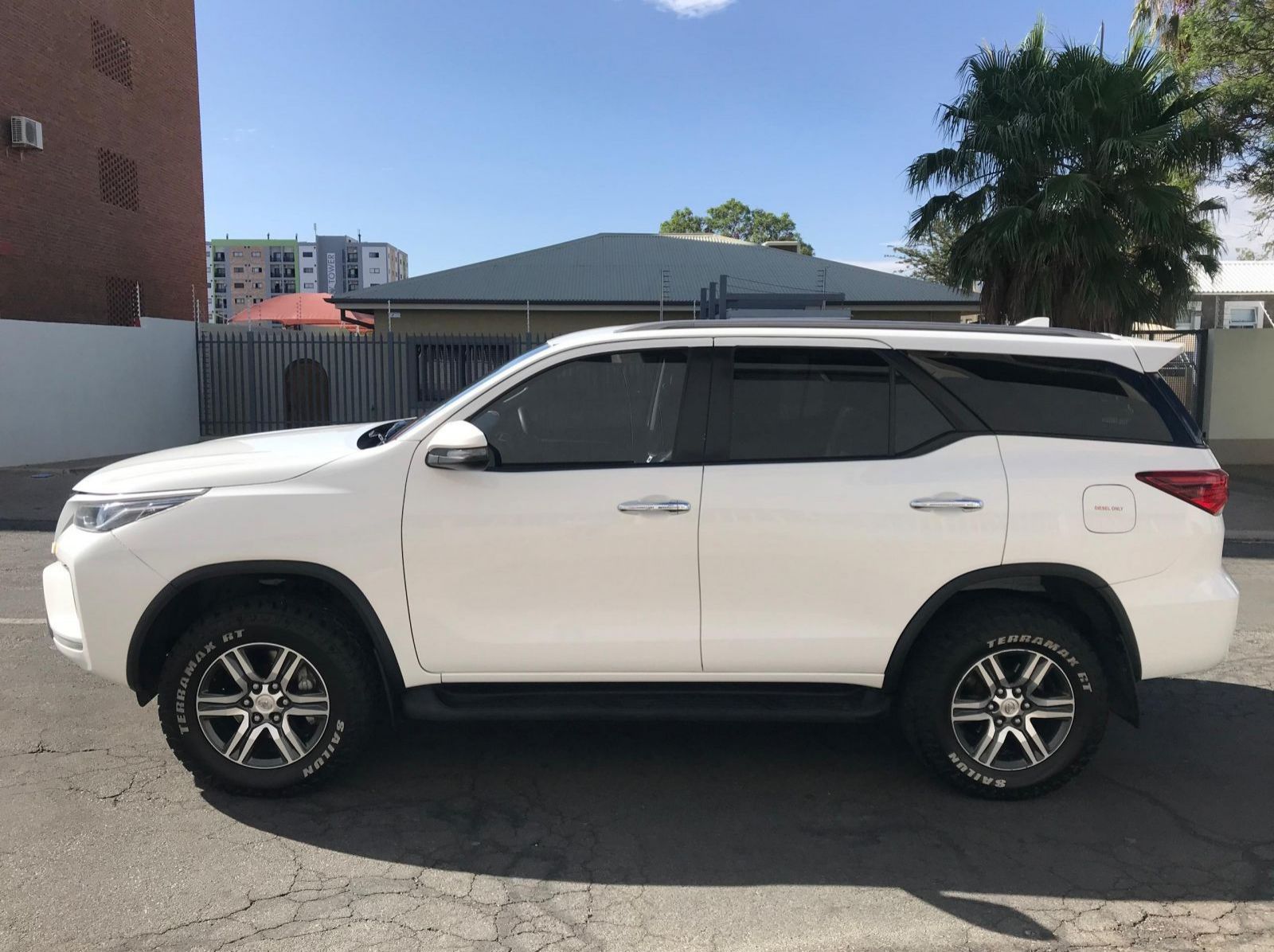 2022 Toyota Fortuner 2.4 GD-6 4x4 Auto Deposito assist pictures