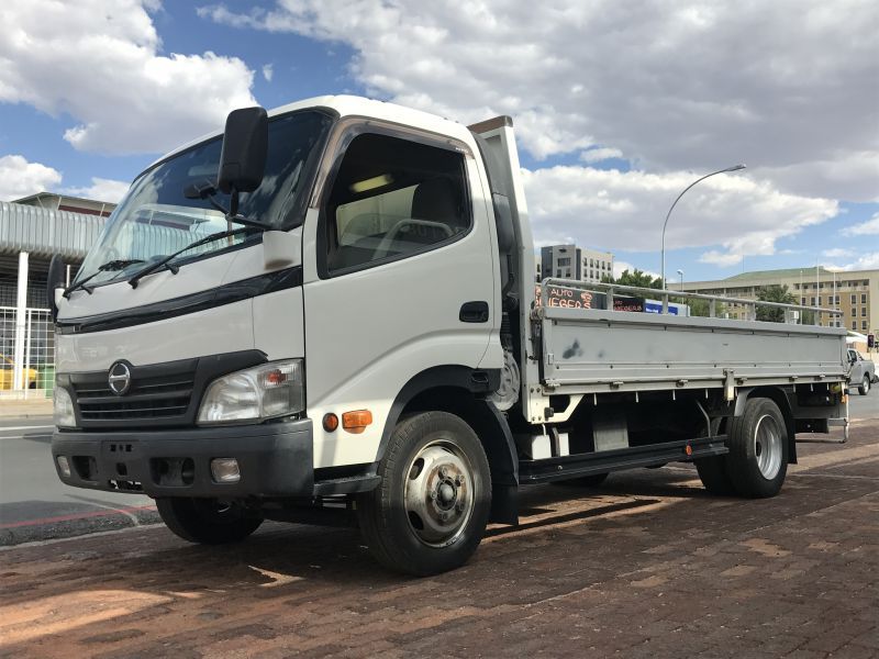 2010 Hino Truck for sale 152 422 Km Bismillah Motors