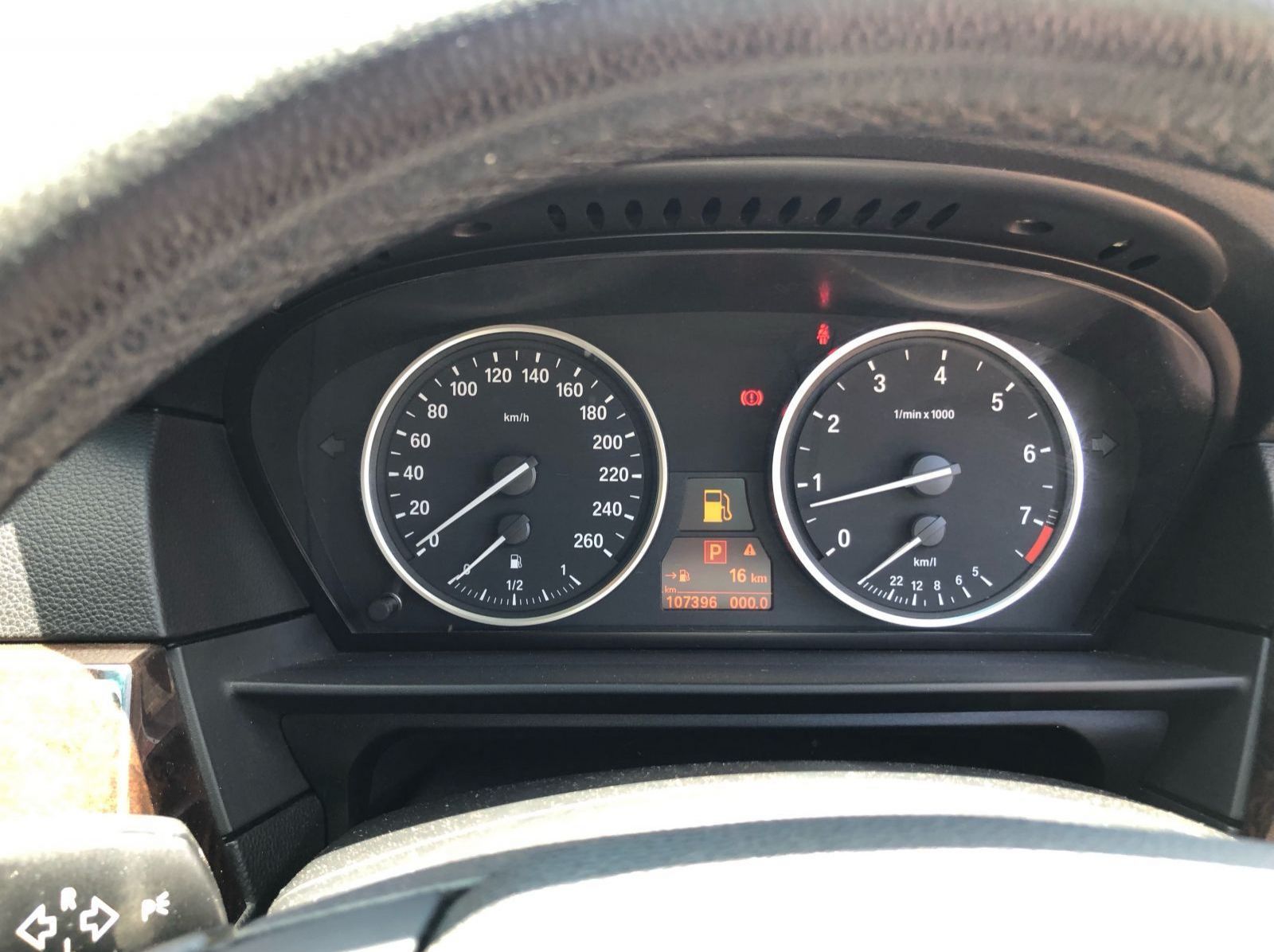 2009 BMW 525i pictures