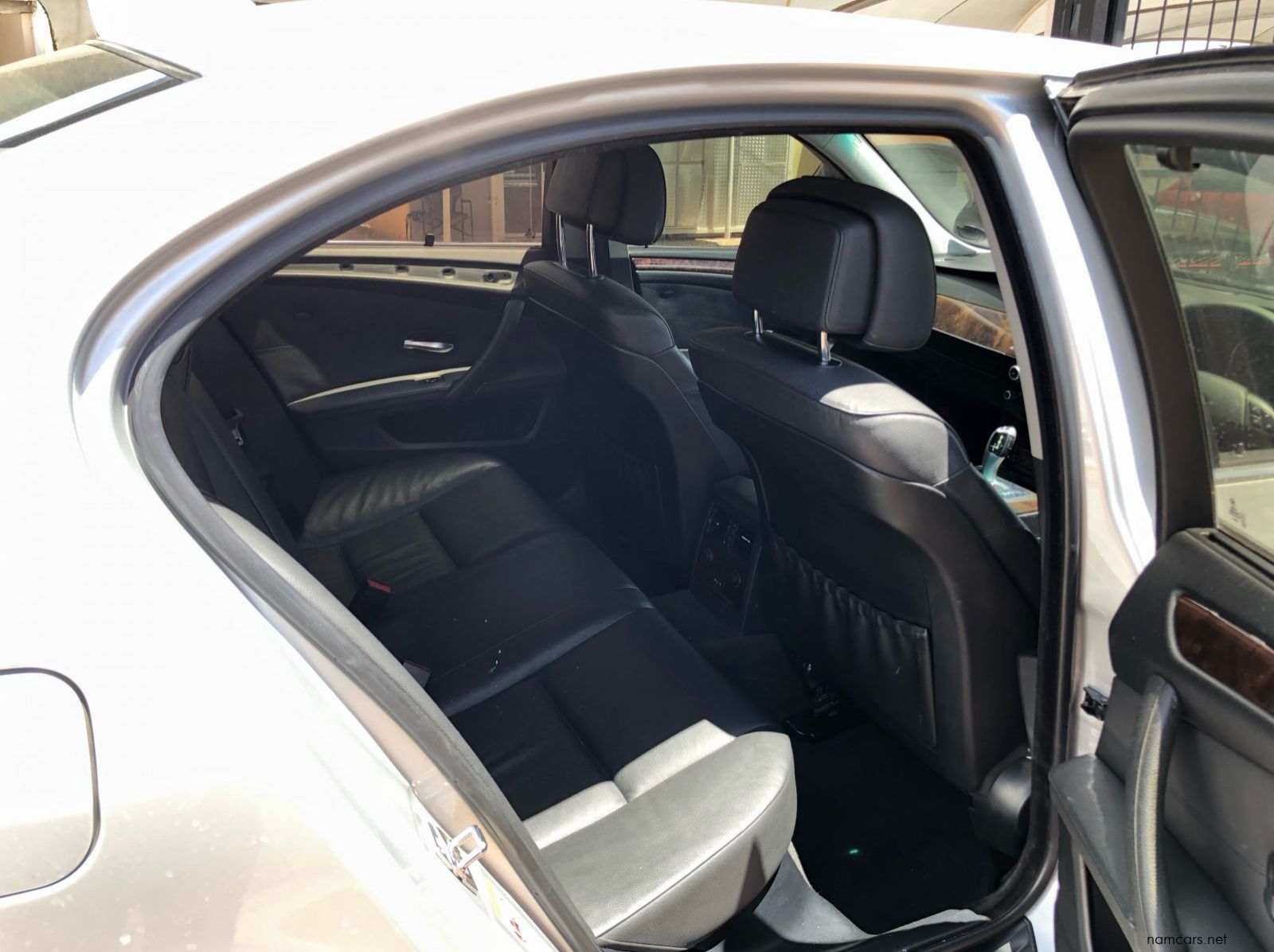 2009 BMW 525i pictures