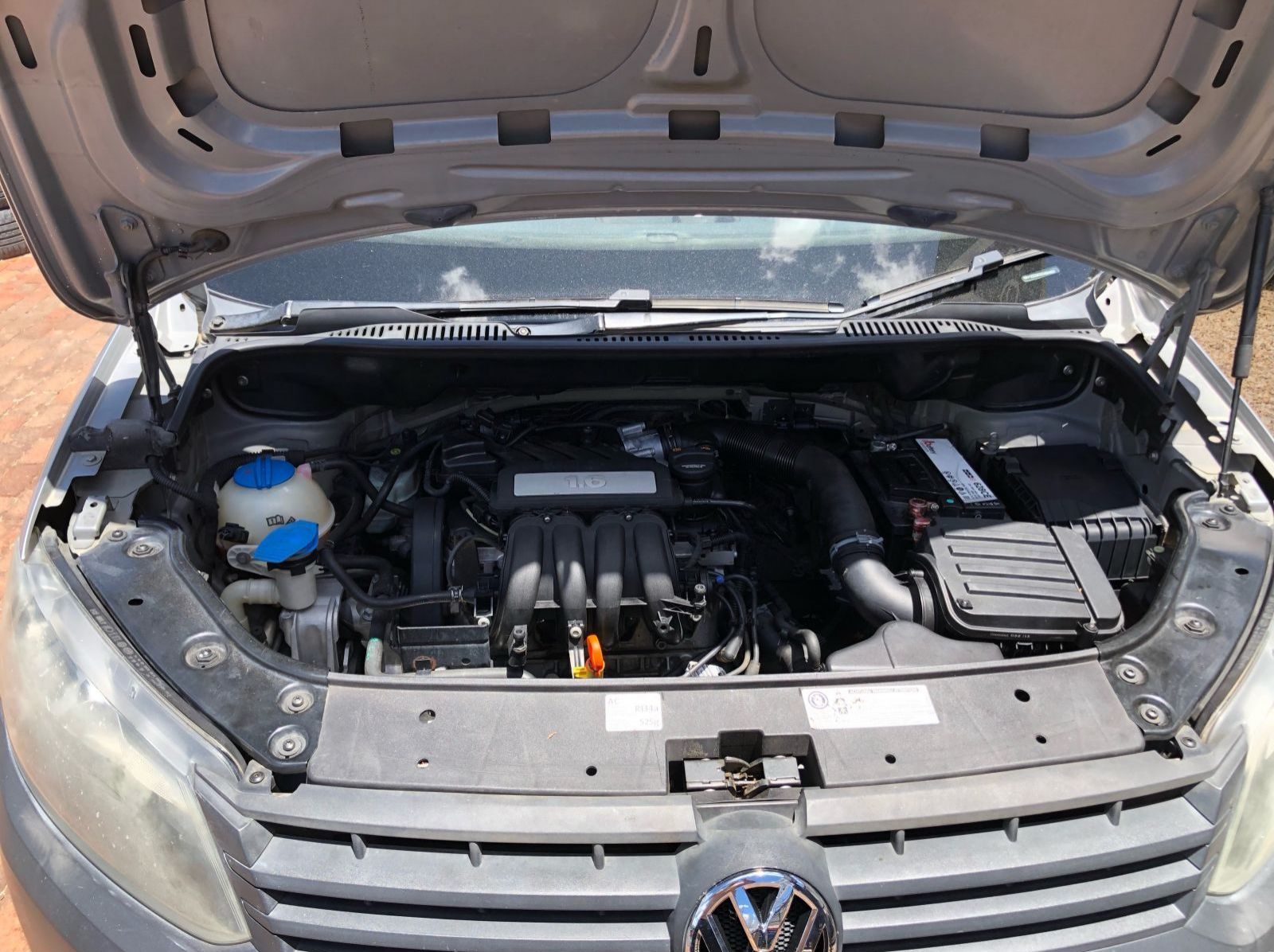 2012 Volkswagen Caddy pictures