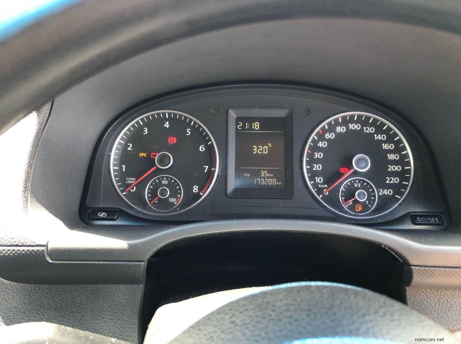 2012 Volkswagen Caddy pictures