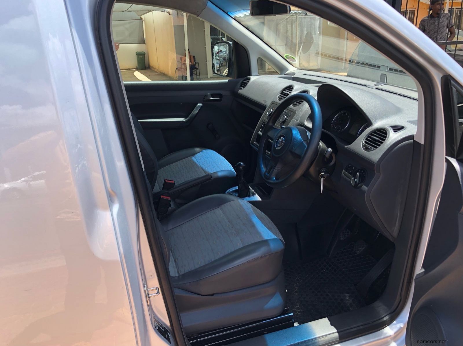 2012 Volkswagen Caddy pictures