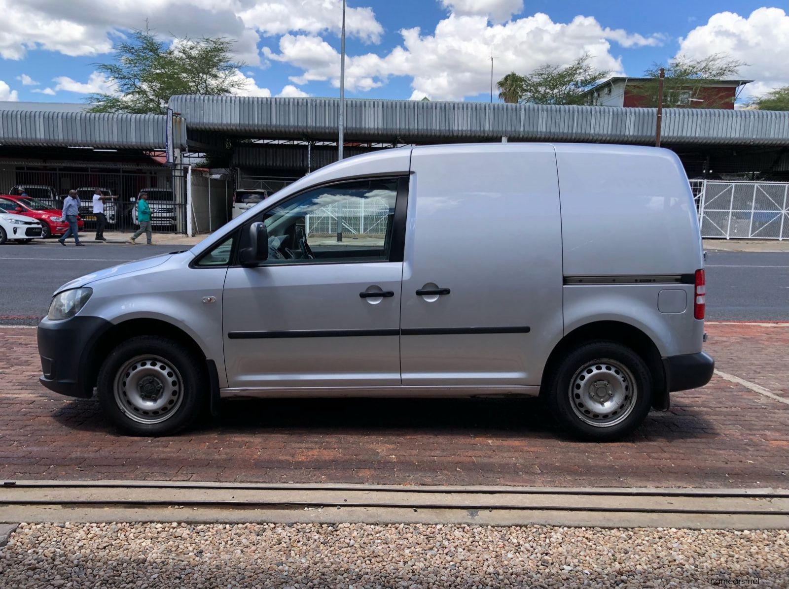 2012 Volkswagen Caddy pictures