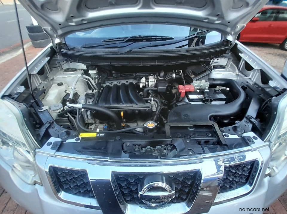 2011 Nissan X-TRAIL pictures