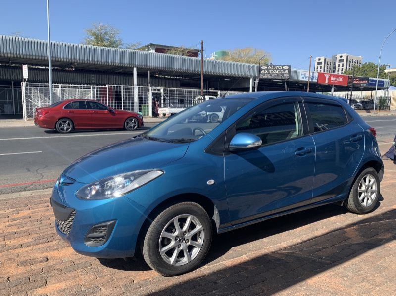 2013 Mazda Demio Skyactiv I stop pictures