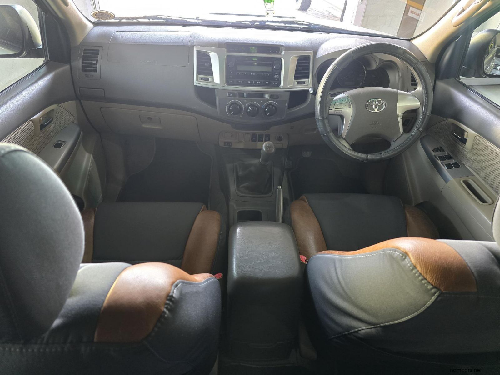 2012 Toyota Fortuner 2.5 D4D 4x2 manual photo