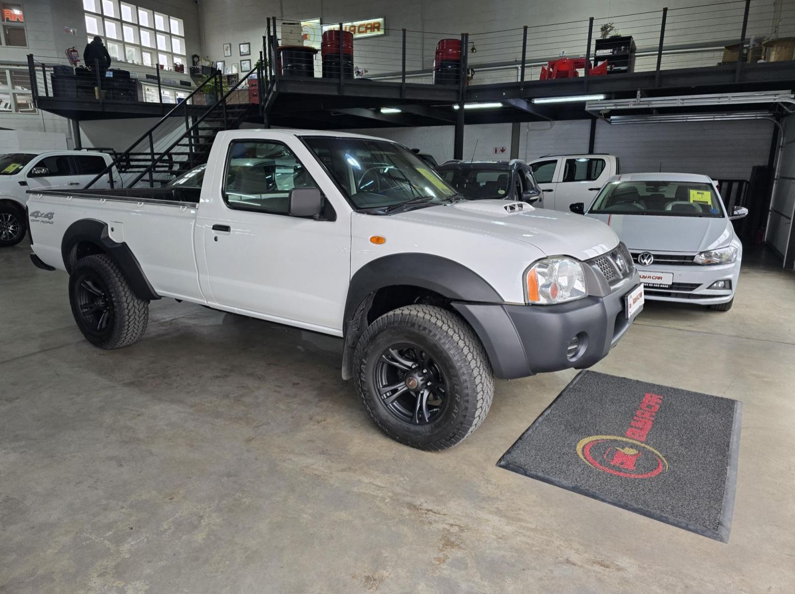 Used Nissan NISSAN NP300 2.5 4X4 S/C  for sale in Swakopmund, Namibia