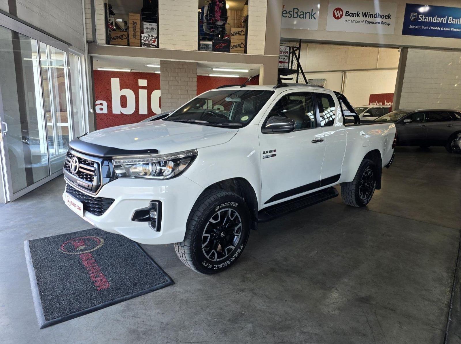 2019 Toyota TOYOTA HILUX 2.8 GD-6 4X4 EXTENDED CAB pictures