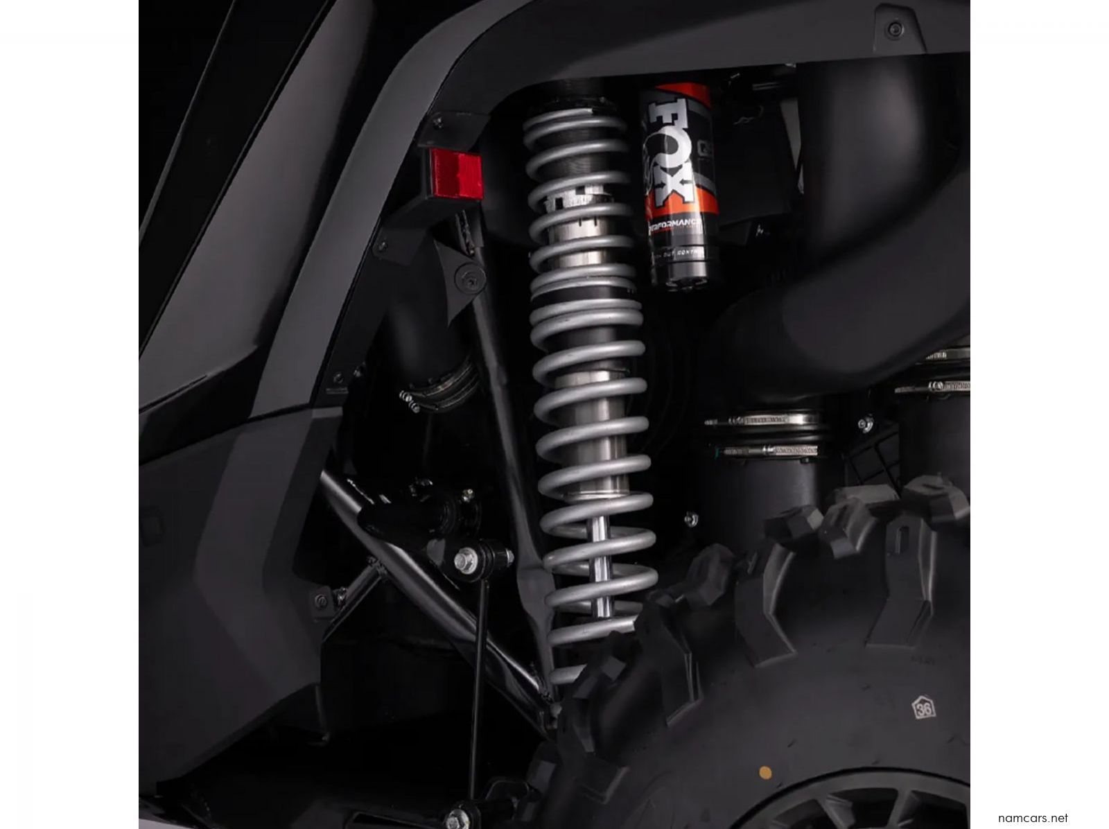 2025 CFMOTO Z10 pictures