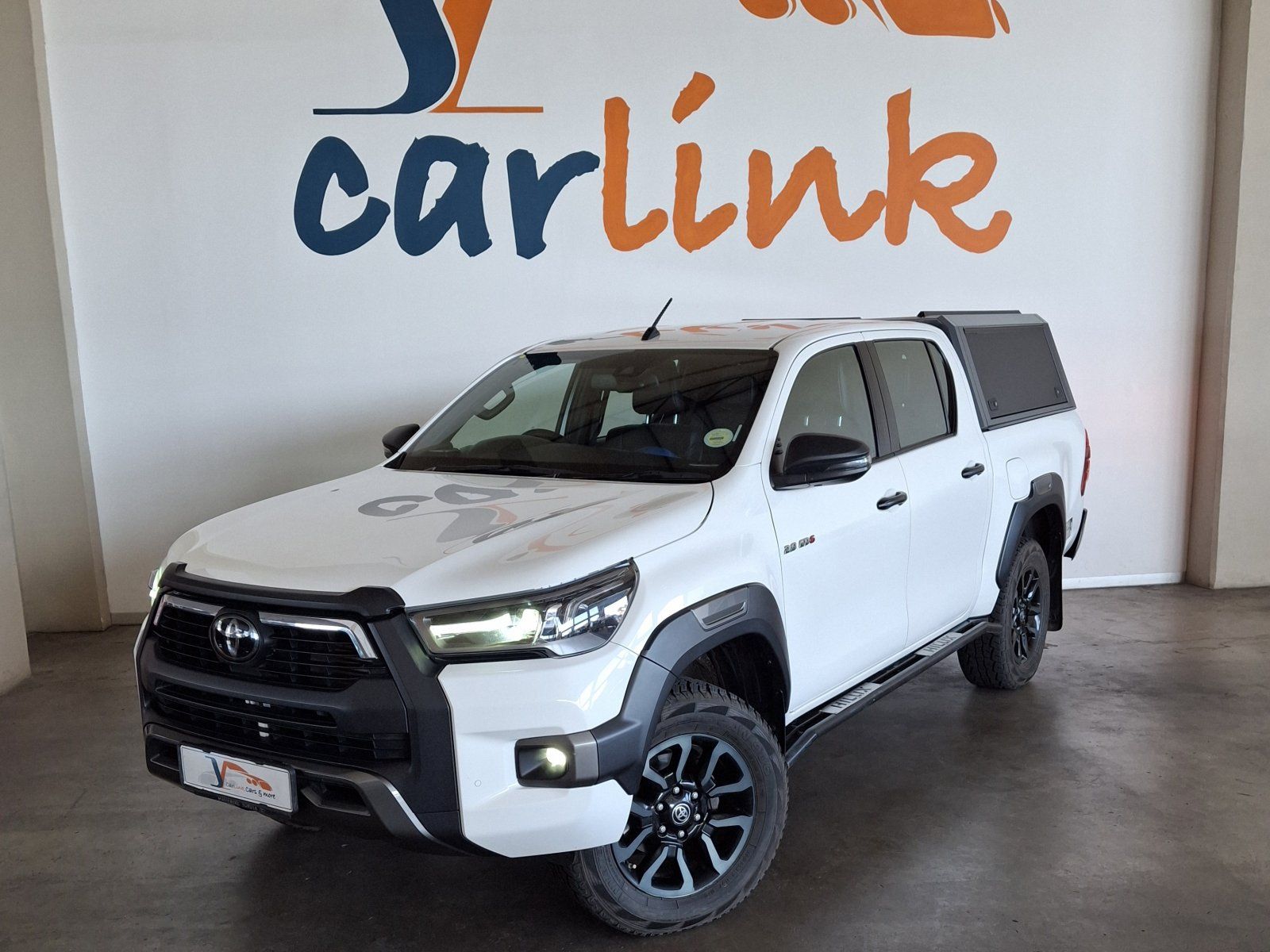 2023 Toyota Hilux 2.8 GD6 RB Legend A/T 4x2 photo