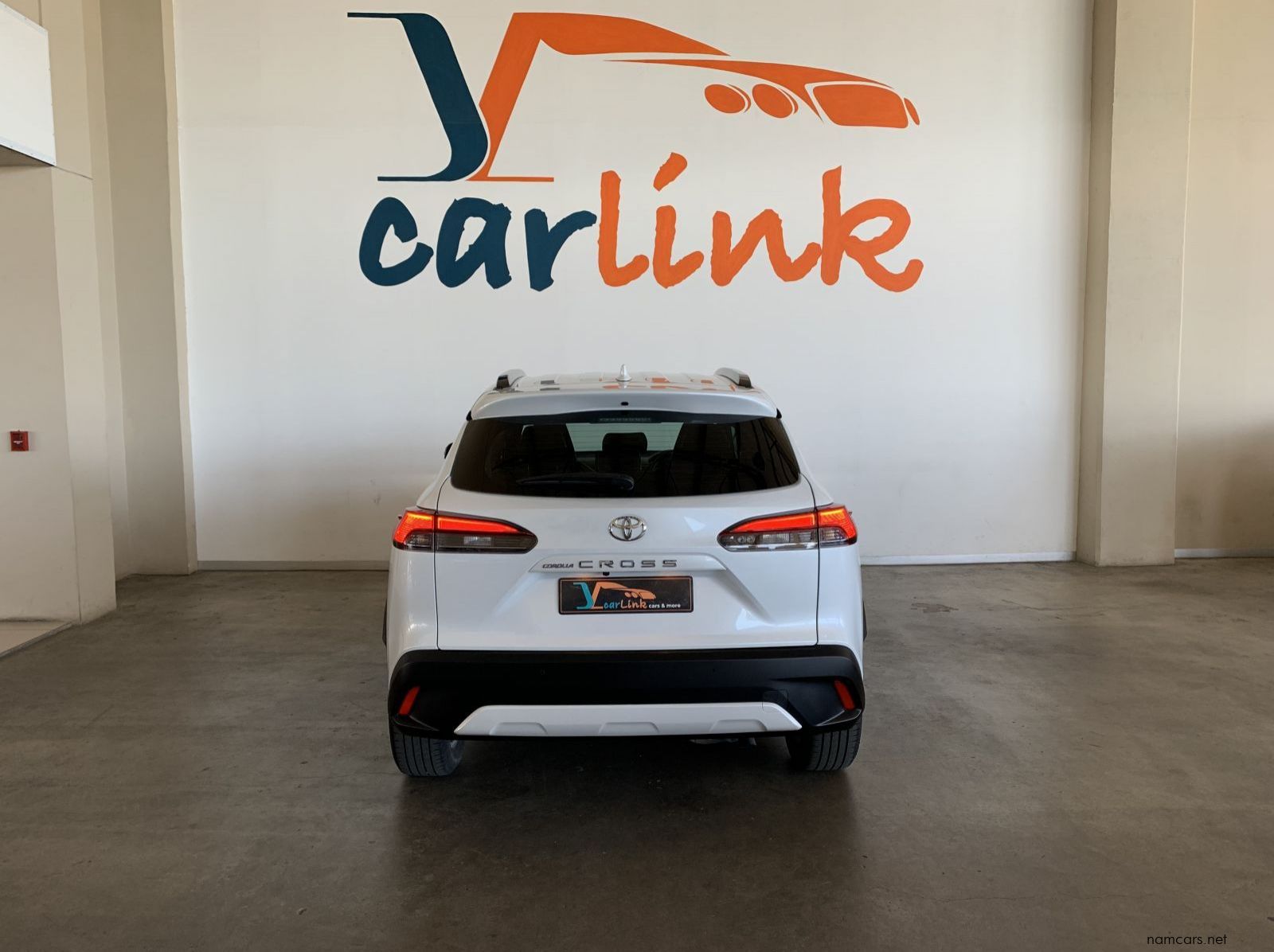 2023 Toyota Corolla Cross 1.8 Xs CVT pictures