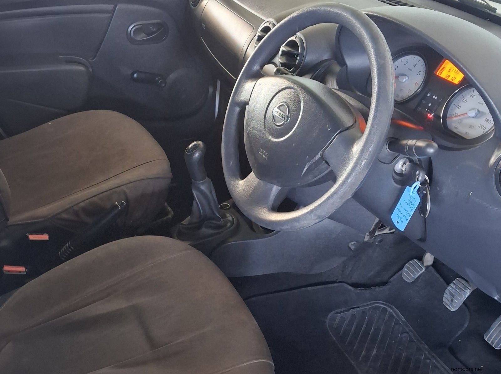 2022 Nissan NP200 1.6  A/C + Safety pack pictures