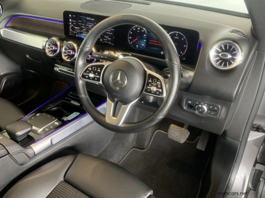 2021 Mercedes-Benz GLB 220d 4Matic pictures